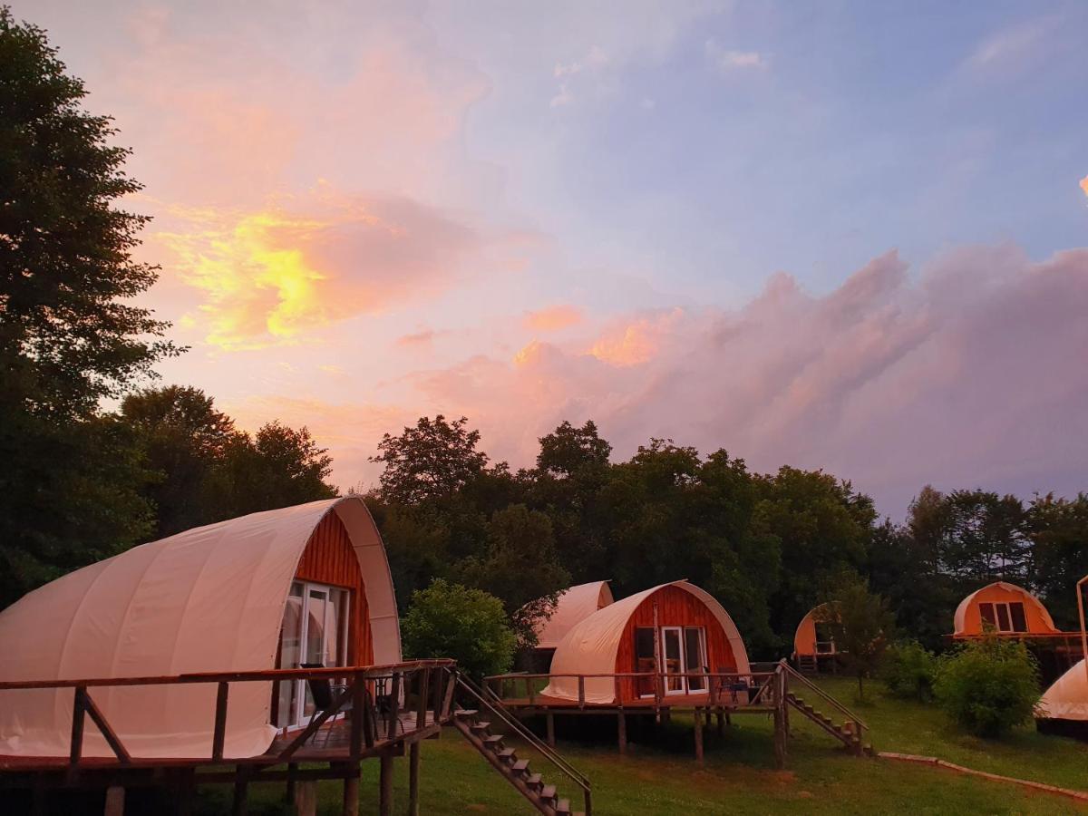 Sunrise Glamping Retreat Hotel Galesu Kültér fotó
